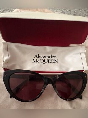 Alexander McQueen Black Cat-Eye Sunglasses with Dark Red/Burgundy Lenses
